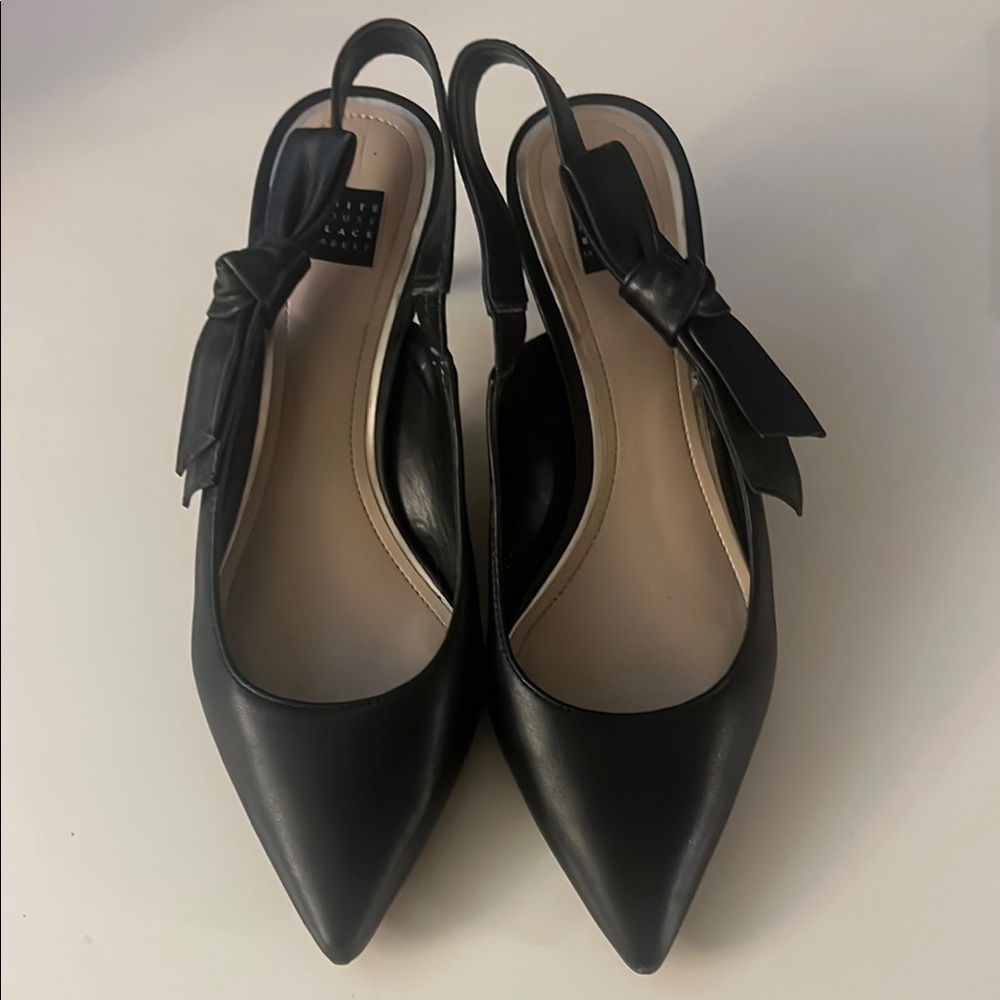Sophisticated Black Slingback Heels with Adjustable Strap
